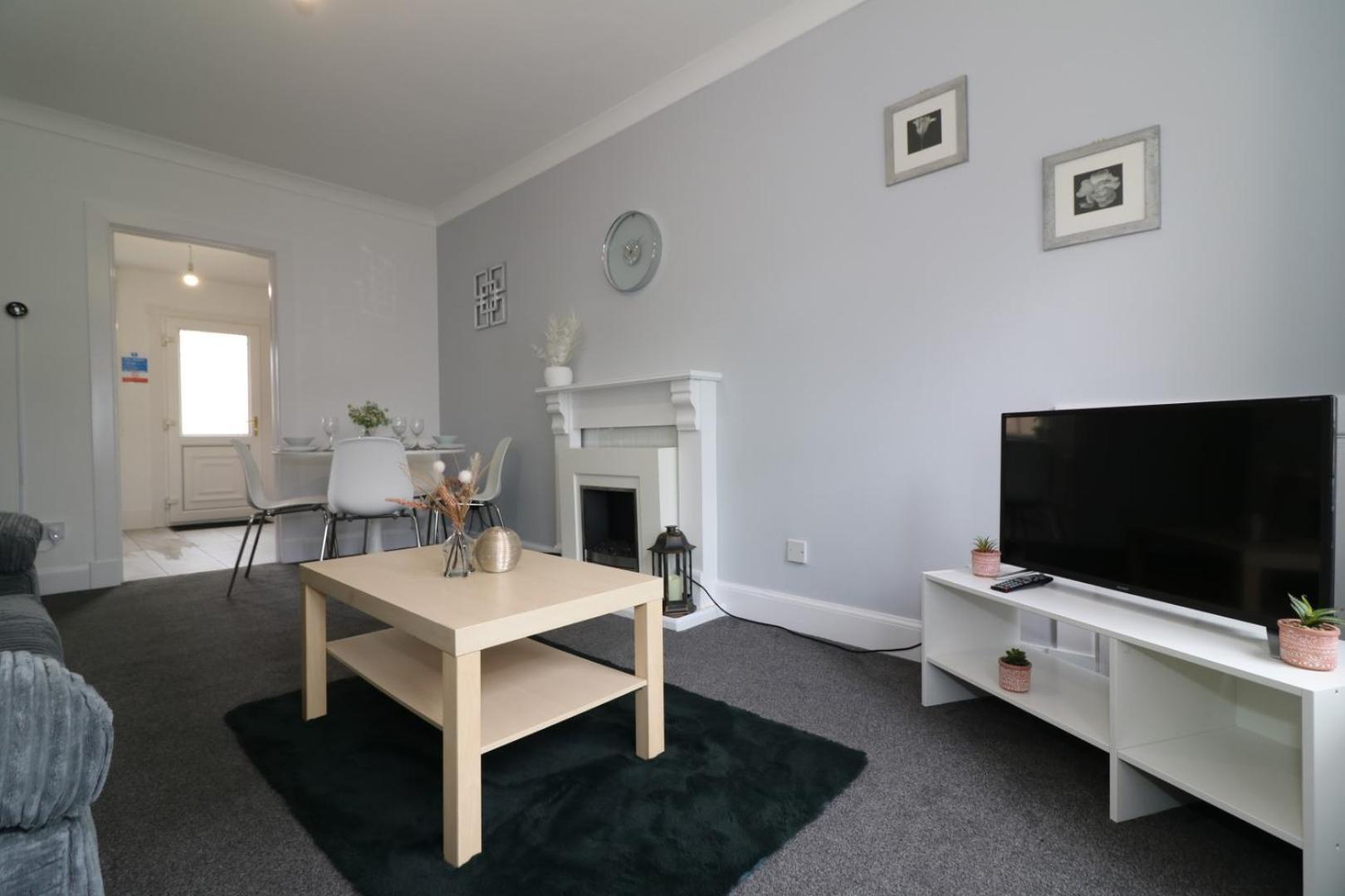 Signature - Gartlea House Daire Airdrie Dış mekan fotoğraf