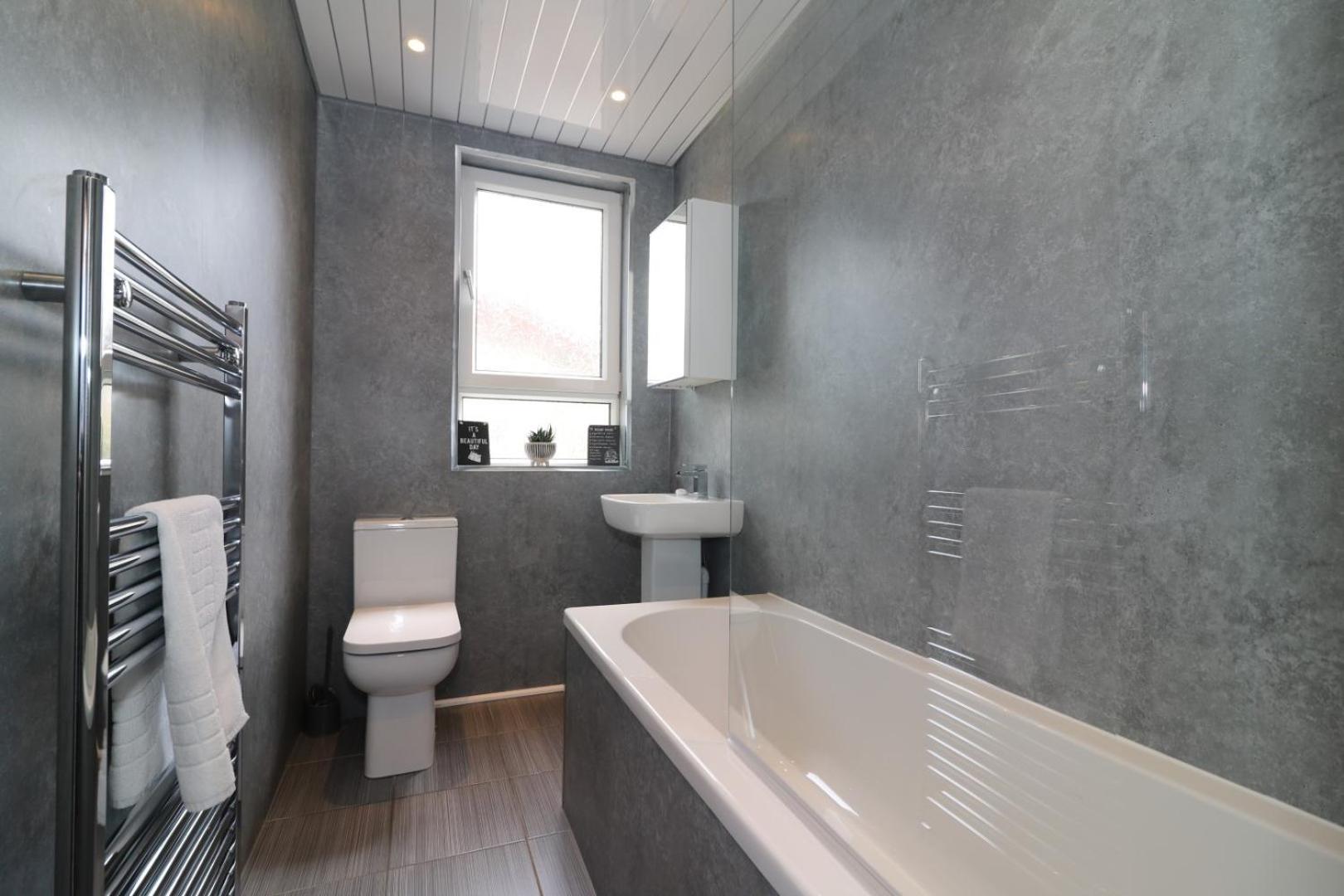 Signature - Gartlea House Daire Airdrie Dış mekan fotoğraf