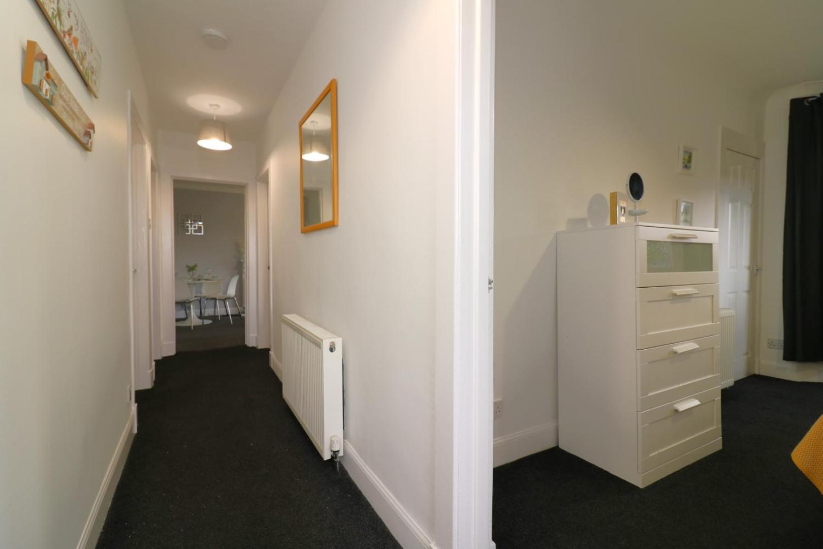 Signature - Gartlea House Daire Airdrie Dış mekan fotoğraf